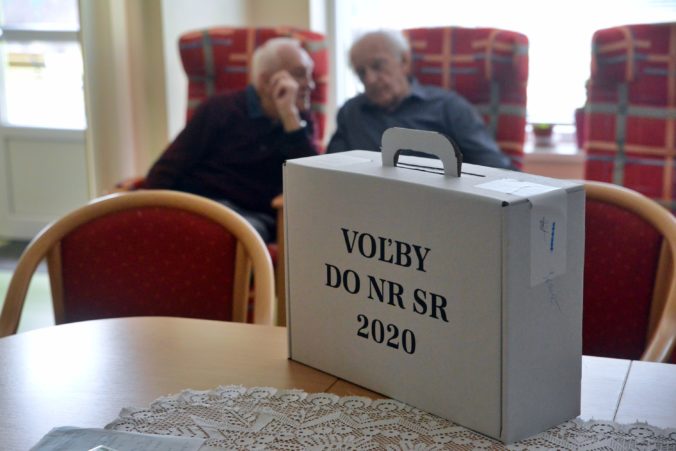 Volebnú účasť v Nimnici vylepšujú aj kúpeľní hostia, obálky s hlasmi prišli aj zo zahraničia