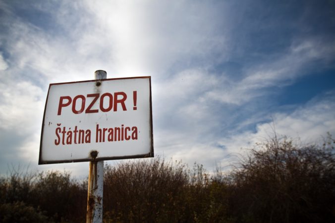 Na vnútorných hraniciach Slovenska sa obnoví kontrola, strážená bude aj „zelená hranica“