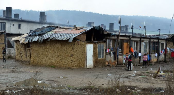 Amnesty International Slovensko vyzvala vládu, aby zastavila stigmatizáciu Rómov počas pandémie