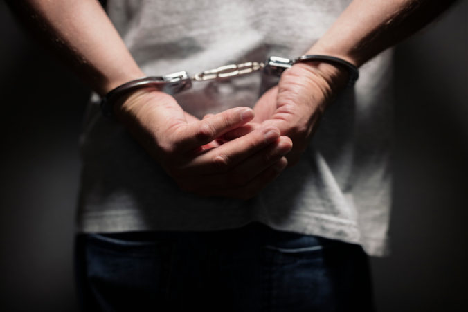 Za tri ukradnuté rúška do väzenia, súd sa s mužom „nemaznal“
