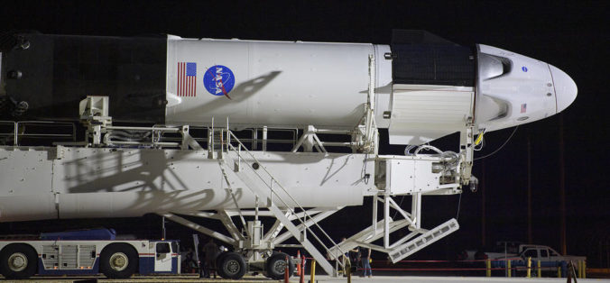 NASA a SpaceX vyšlú astronautov na ISS, pre spoločnosť Elona Muska ide o prvú vesmírnu misiu s ľudskou posádkou