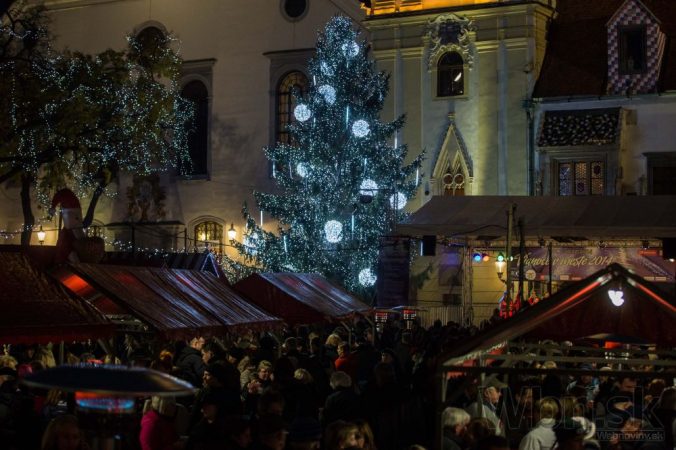 Bratislava vyhlásila výberové konanie na prenájom stánkov na vianočných trhoch