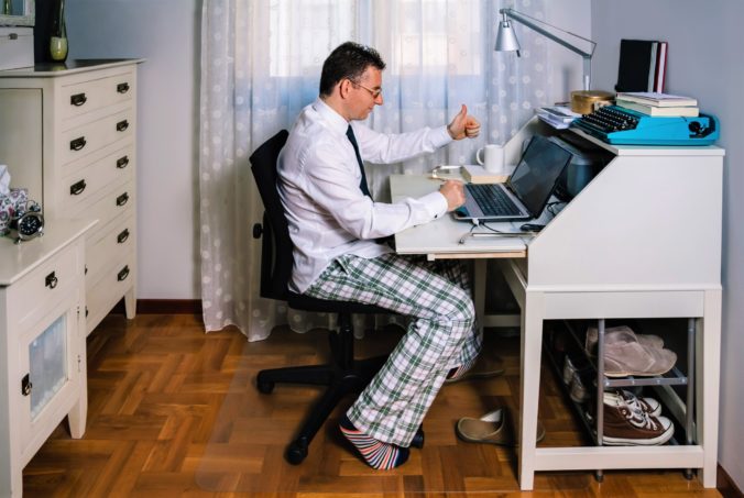 Väčšina Slovákov by brala čiastočný home office, ale chýbal by im ľudský kontakt s kolegami