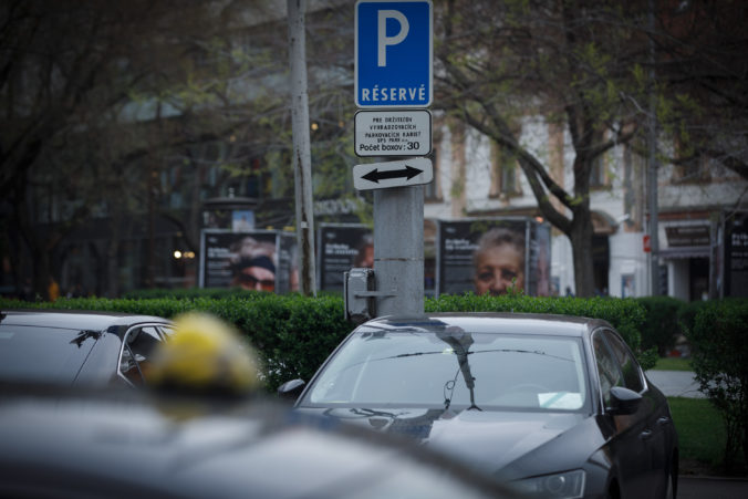 Staré Mesto v Bratislave chystá novú rezidentskú parkovaciu zónu, obyvatelia sa môžu vyjadriť