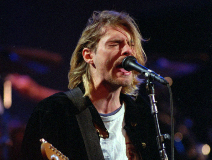Gitaru legendárneho Kurta Cobaina z kapely Nirvana vydražili za 6 miliónov dolárov