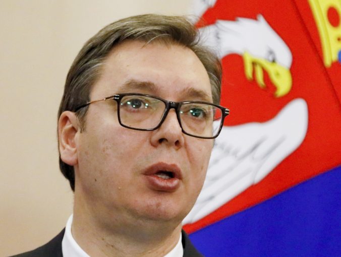 Parlamentné voľby v Srbsku vyhrala podľa predbežných výsledkov strana prezidenta Vučiča