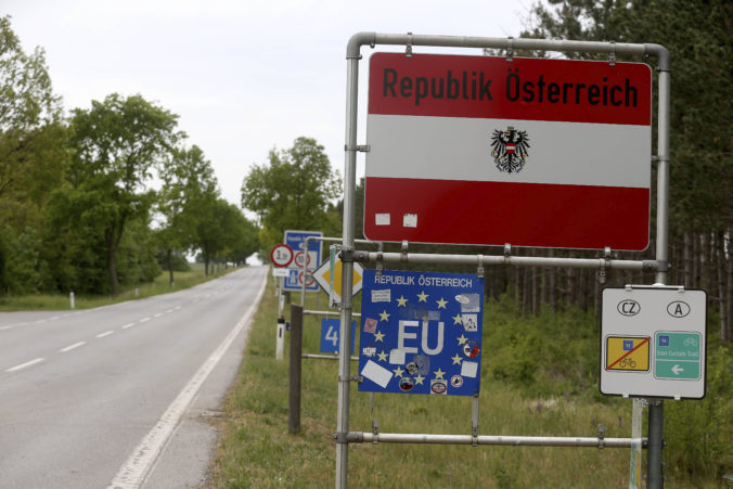Rakúsko varuje ľudí pred cestovaním do troch krajín, sprísni aj kontroly na hraniciach