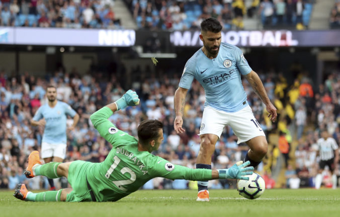 Dúbravka mal v Premier League najviac zákrokov, je vraj najlepší od čias známeho Íra Givena