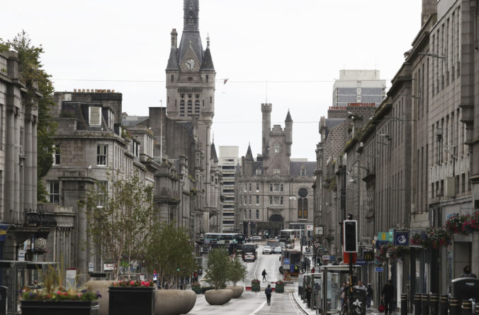 V škótskom Aberdeene našli početné ohnisko koronavírusu, zatvorili viaceré prevádzky