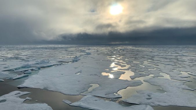 Arktická misia dosiahla severný pól, za pár dní urobili rýchly pokrok
