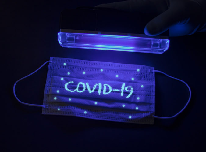 Domácnosti používajú UVC svetlá na ničenie koronavírusu, odborníci upozorňujú na riziká