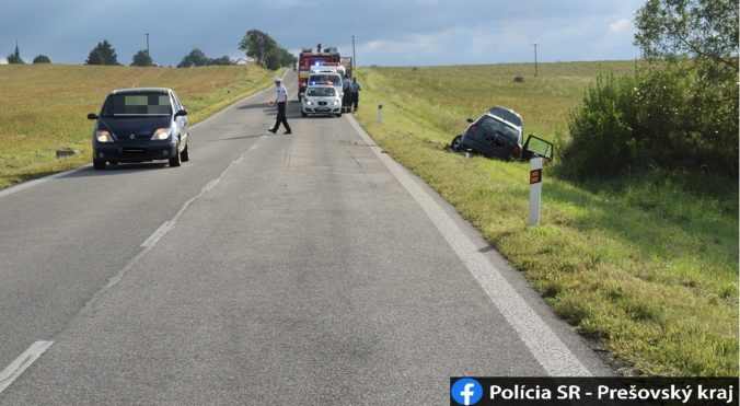 Vodič strhol riadenie, aby zabránil čelnej zrážke. Opitého šoféra dolapila až polícia