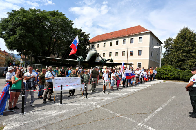 Banská Bystrica sa dištancuje od protestov počas osláv SNP, takéto prejavy na spomienku nepatria