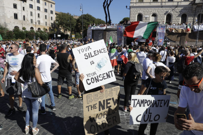 Taliansky premiér ukazuje neveriacim čísla. Ak by COVID-19 nebol, nezomrelo by ani 35-tisíc ľudí