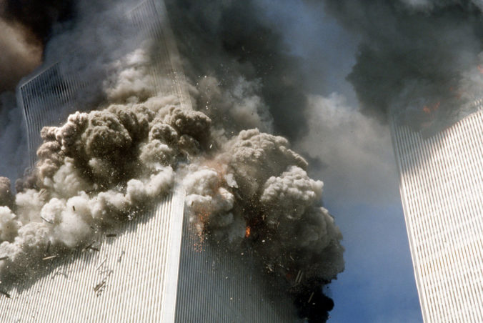 Američania si pripomínajú útoky z 11. septembra 2001, spomienkové podujatia poznačil koronavírus (foto)