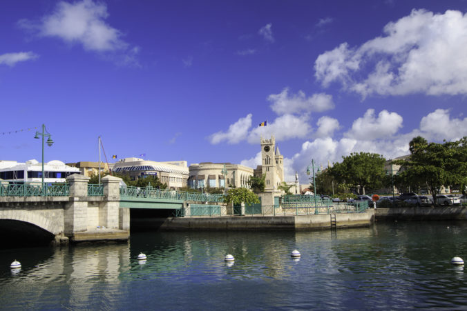 Barbados chce opustiť svoju koloniálnu minulosť, ostrov v Karibiku plánuje byť republikou