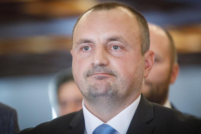 Minister Naď zbaví Kyselicu mlčanlivosti, ak ho o to požiada relevantný orgán