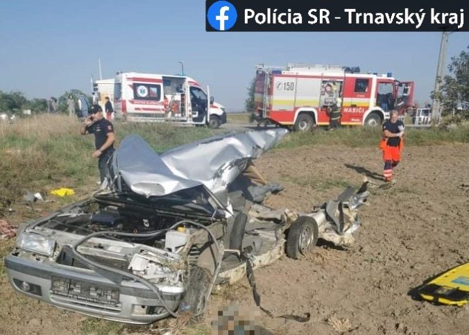 Vodič Felicie neprežil zrážku s vlakom, tragická nehoda sa stala na nechránenom priecestí (foto)