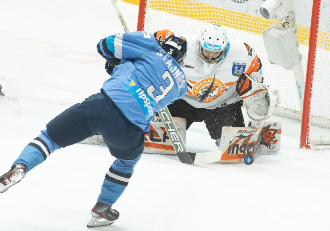 Hokejisti Slovana padli hneď v prvom kole extraligy, nestačili na Michalovce