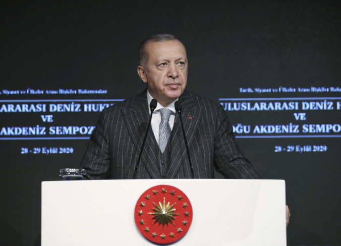 Turecko narazilo v Čiernom mori na ďalších 85 miliárd metrov kubických zemného plynu, oznámil to Erdogan