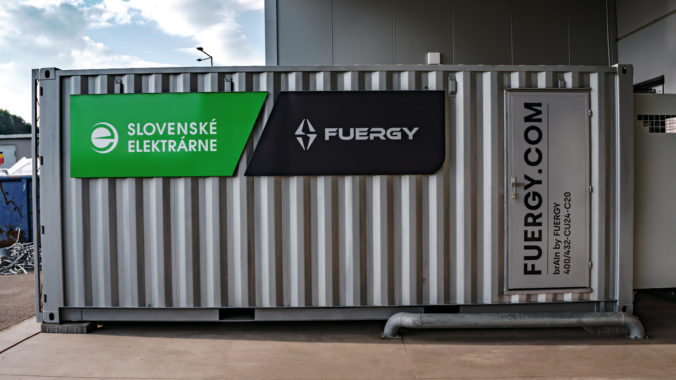 FUERGY a Slovenské elektrárne štartujú zelenú obnovu: Fotovoltika s úložiskom na prenájom