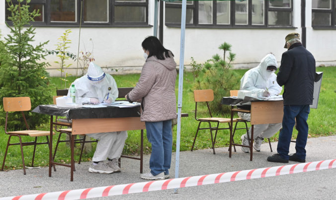 Vysoké Tatry hľadajú dobrovoľníkov na plošné testovanie na COVID-19, prihlásiť sa môžete elektronicky