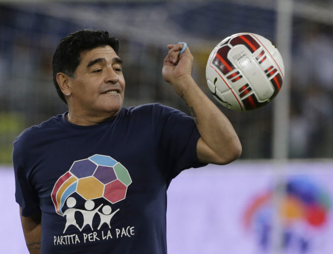 Božský Maradona už pred 15 rokmi vedel, čo by si dal raz vyryť na náhrobný kameň