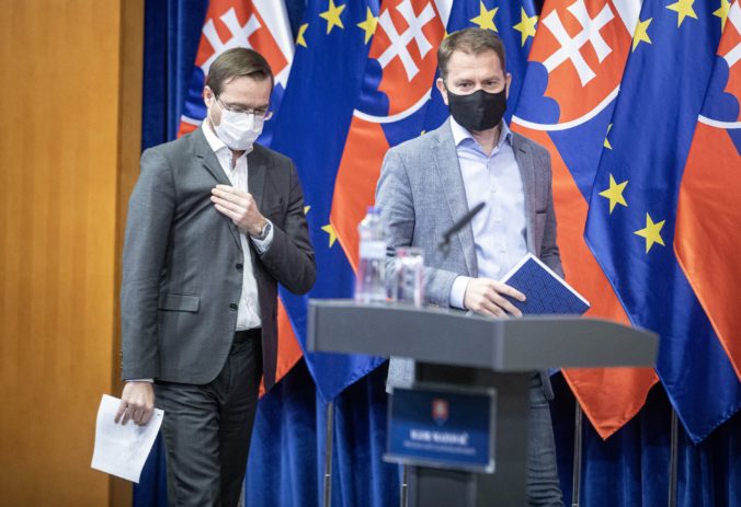 Núdzový stav na Slovensku bude možné predĺžiť, minister Krajčí sa vyjadril aj k možnému lockdownu