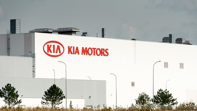 Žilinská Kia Motors Slovakia vyrobila asi o 20 percent menej automobilov ako v prechádzajúcom roku