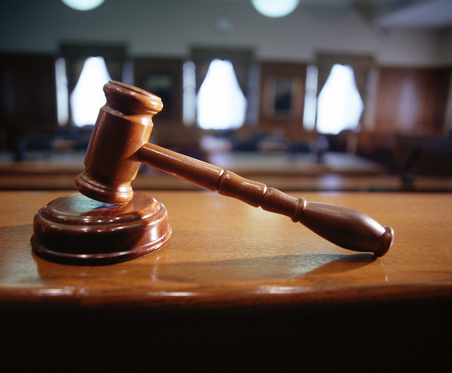 Dvojica obvinená v rámci akcie Plevel zostáva za mrežami, súd odmietol i peňažnú záruku