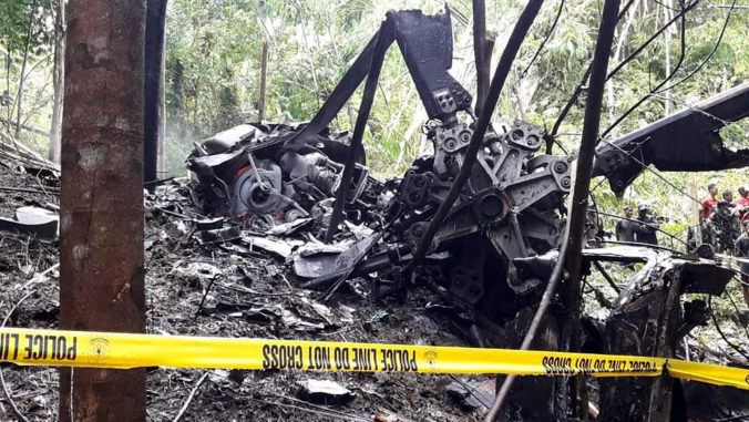 Pri havárii vojenského vrtuľníka zahynulo sedem ľudí, zrejme zlyhal motor