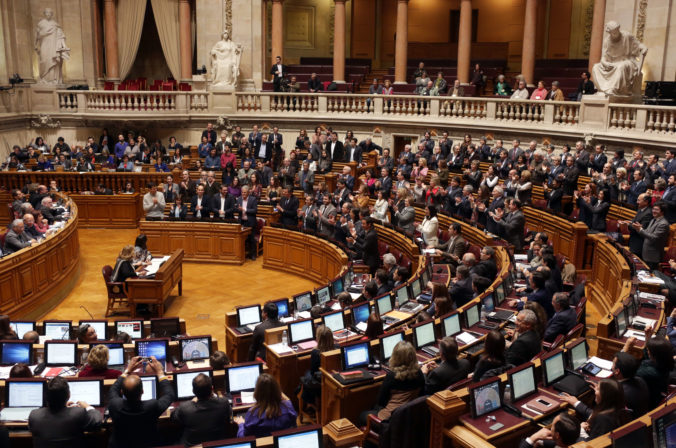 Portugalský parlament schválil zákon o legalizácii eutanázie, posledné slovo bude mať ešte prezident