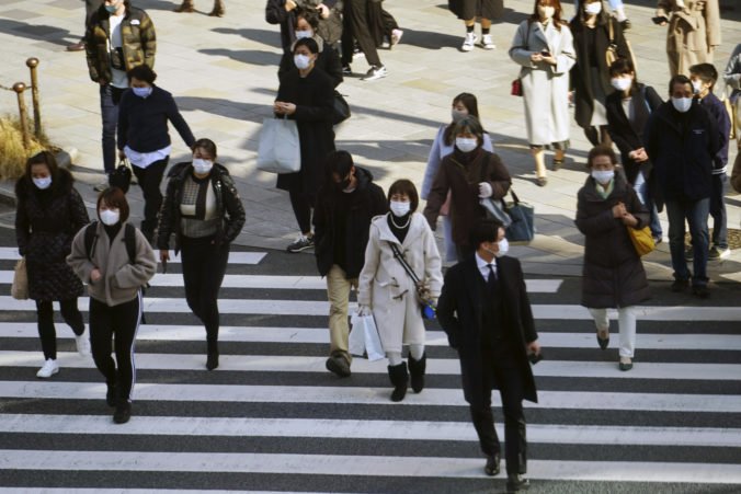Japonsko predlžuje núdzový stav, kým vláda pracuje na urýchlení vakcinácie
