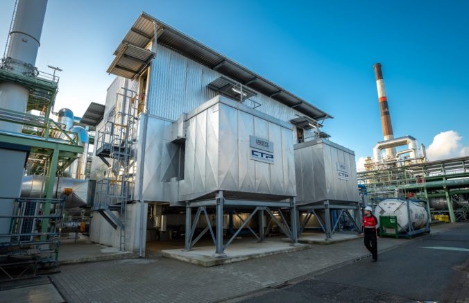 LANXESS otvára v Antverpách novú továreň na redukciu oxidu dusného