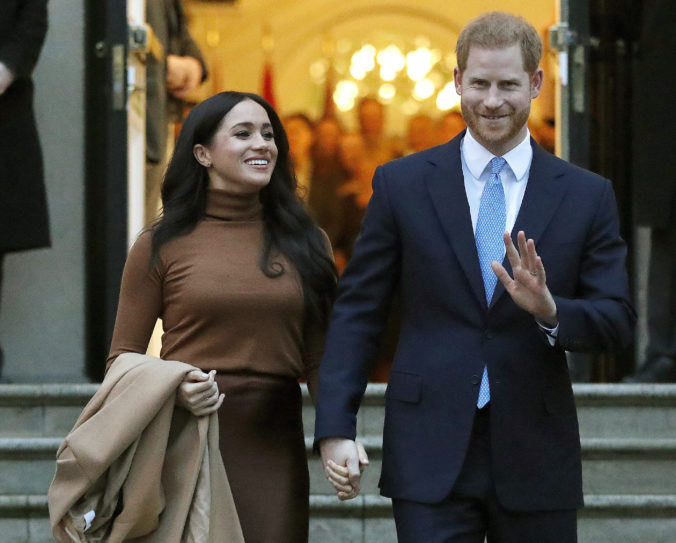 Britský princ Harry s manželkou čakajú druhé dieťa, dátum pôrodu držia v tajnosti