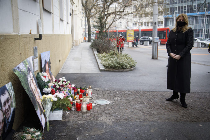 Čaputová si uctila pamiatku Kuciaka a jeho snúbenice, dúfa v odsúdenie objednávateľov vraždy