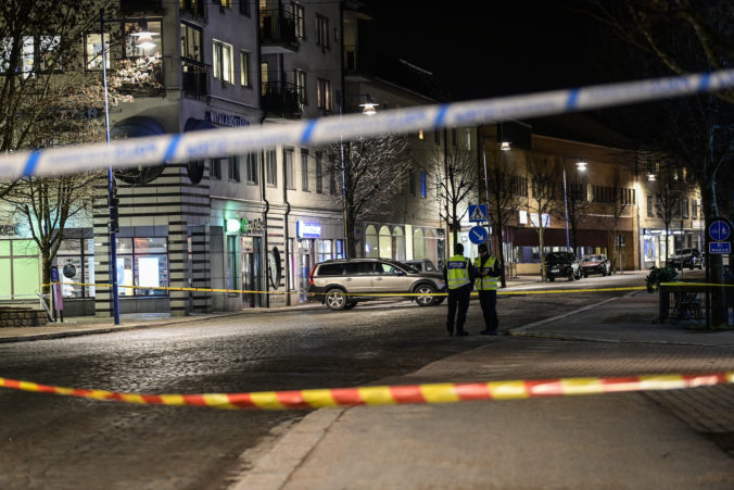 Policajti po útoku vo švédskom Vetlande skúmajú možné teroristické väzby
