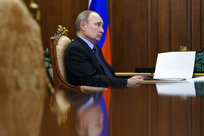 Prezident Putin podpísal zákon umožňujúci mu zotrvať vo funkcii až do roku 2036
