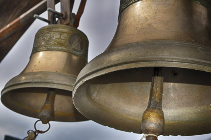 Cirkev si pripomenie obete koronavírusu, katolícke kostoly rozoznejú zvony na desať minút