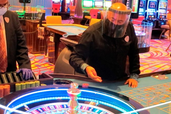 Atlantic City a jeho kasína zažili vlani najhorší rok v histórii, zisky sa prepadli o vyše 80 percent