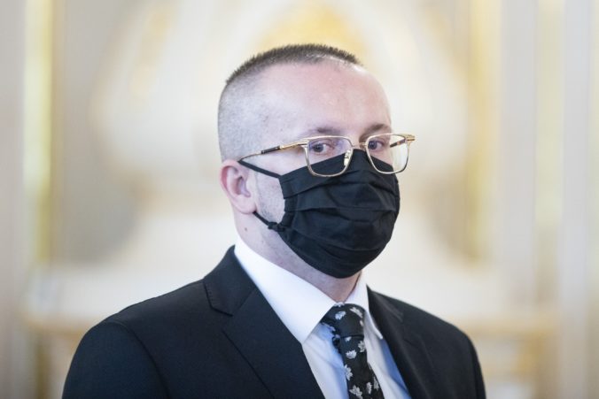 Bývalý šéf SIS Pčolinský má na krku ďalšie obvinenie, polícia ho opäť vypočúva