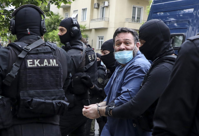 Odsúdeného poslanca Európskeho parlamentu vydali do Grécka, bol súčasťou zločineckej organizácie