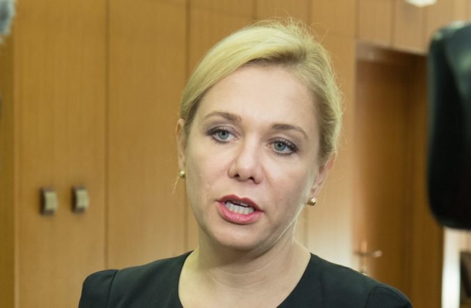 Prvotná ambícia očistiť krajinu sa vymkla spod kontroly, reaguje exministerka Saková na zásah u Zuriana