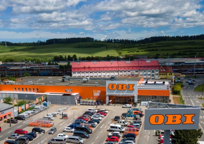 OBI na Slovensku expanduje ďalej. V Spišskej Novej Vsi vo štvrtok 27.5.2021 otvorili svoju pätnástu predajňu, ktorá sa môže pochváliť zaujímavým prvenstvom