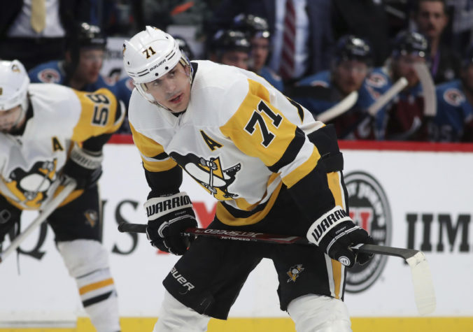 Malkin podstúpil operáciu kolena, nestihne začiatok novej sezóny NHL