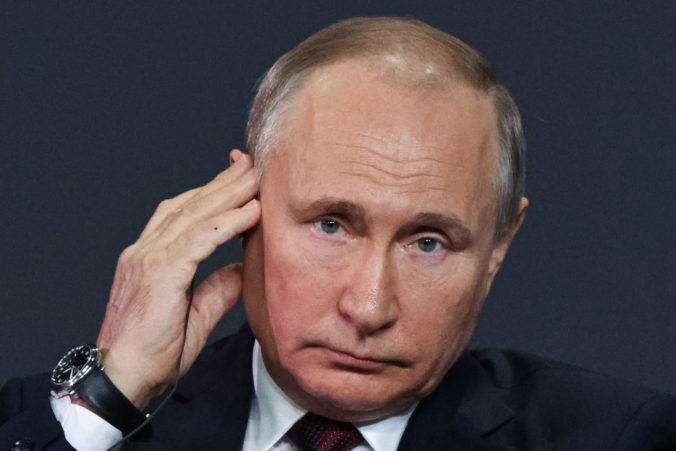 Prezident Putin podpísal odstúpenie od Zmluvy o otvorenom nebi