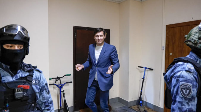 Ruský opozičný politik Gudkov utiekol na Ukrajinu, mali sa mu vyhrážať ľudia blízky Kremľu