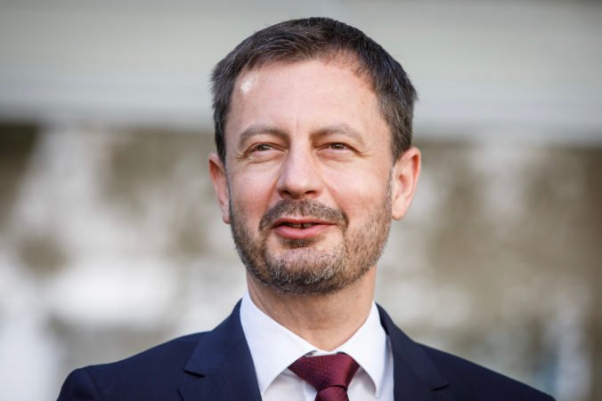 Heger zhodnotil sto dní svojej vlády, od volieb prebieha na Slovensku zápas s „korupčnou hydrou“