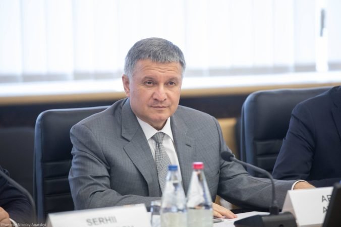 Ukrajinský minister vnútra Avakov podal demisiu, jeho rezignáciu musí prijať parlament