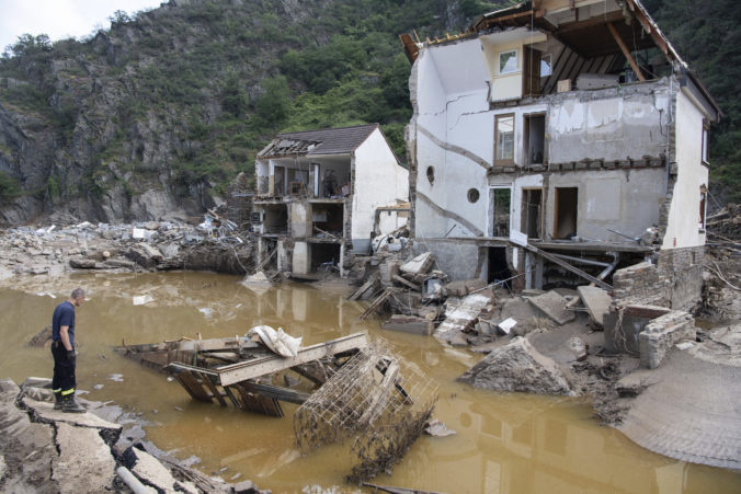 Nemecká vláda vynaloží na pomoc ľuďom postihnutým ničivými povodňami štyristo miliónov eur